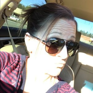 Meet your Posher, Andrea